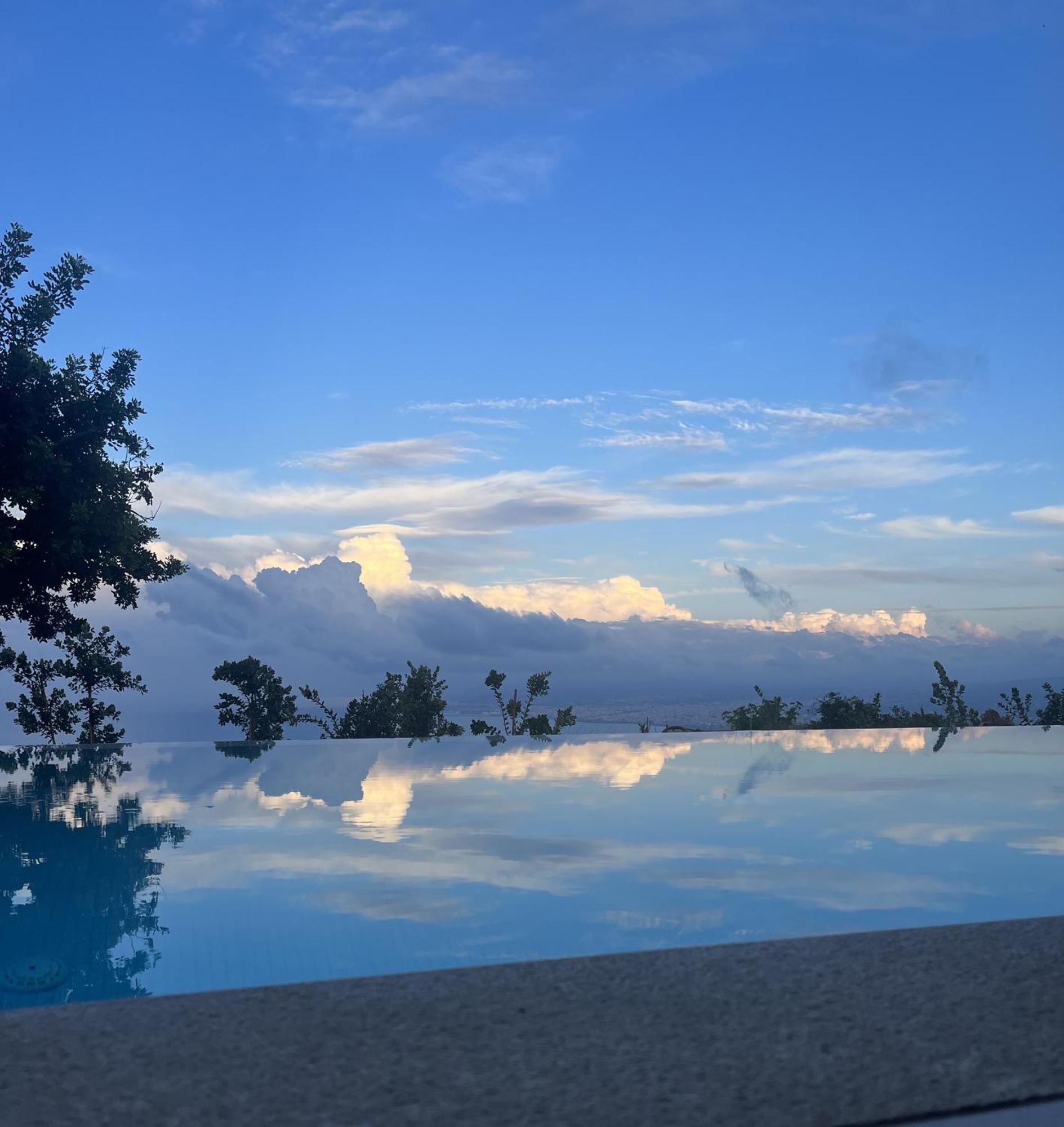 Plethora Luxury Suites Rodhia  Ngoại thất bức ảnh