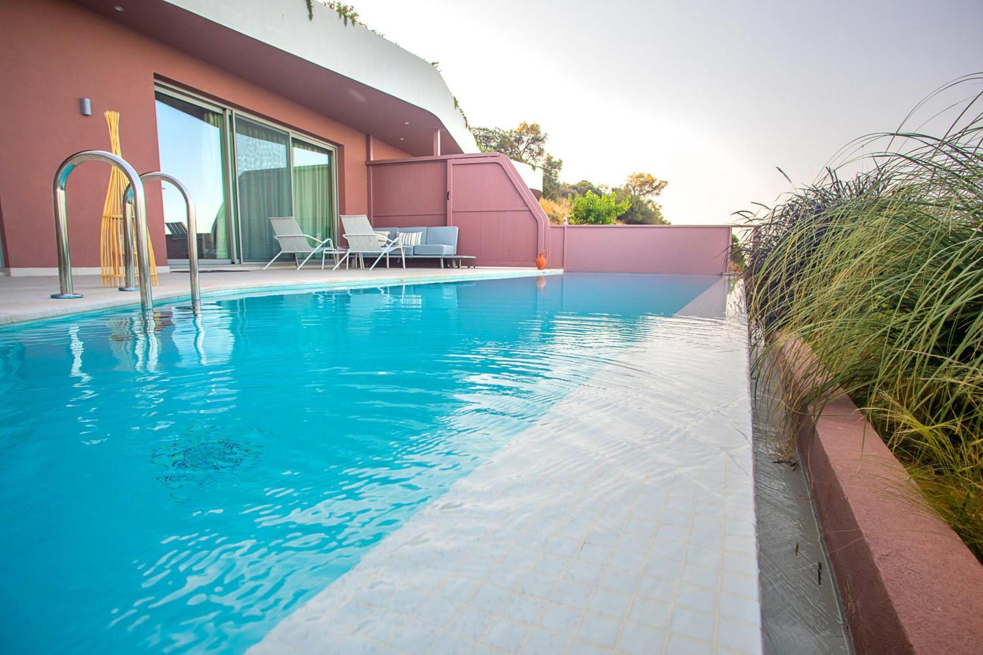 Plethora Luxury Suites Rodhia  Ngoại thất bức ảnh
